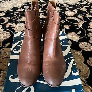 Lucky Brand LK-Ginnie boot Toffee, worn one or two times!
